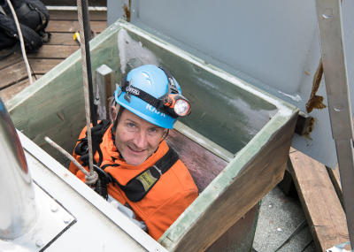 Reinigung eines Salzsilos