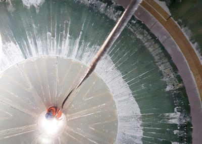 Reinigung eines Salzsilos